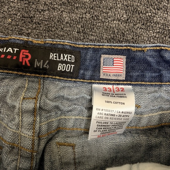 Ariat FR M4 Relaxed Boot Cut Jeans Men's 33x30 Blue Flame Resistant CAT 2 EUC - Picture 3 of 10